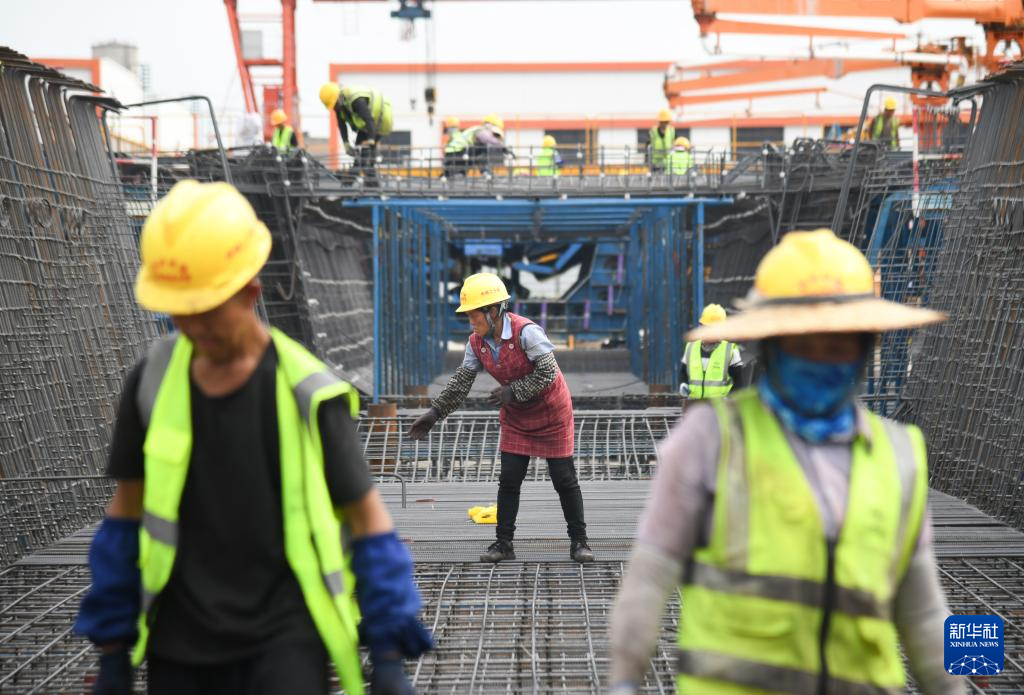 撑起“遮阳伞” 呵护坚守者kaiyun登录入口登录