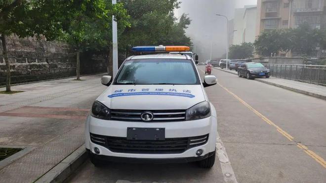 蓬安；执法车辆可以不挂kaiyun官方网站·登录入口牌？可以