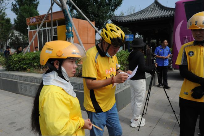 KAIYUN官网·开云菏泽工会: “十百千”工程全方位为户外劳动者撑起“遮阳伞”(图5) KAIYUN官网·开云菏泽工会: “十百千”工程全方位为户外劳动者撑起“遮阳伞”(图5)