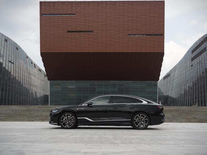 kaiyun中国官方网站岚图追光PHEV深度试驾:老板位很诱人驾驶动态有惊喜(图19) kaiyun中国官方网站岚图追光PHEV深度试驾:老板位很诱人驾驶动态有惊喜(图19)