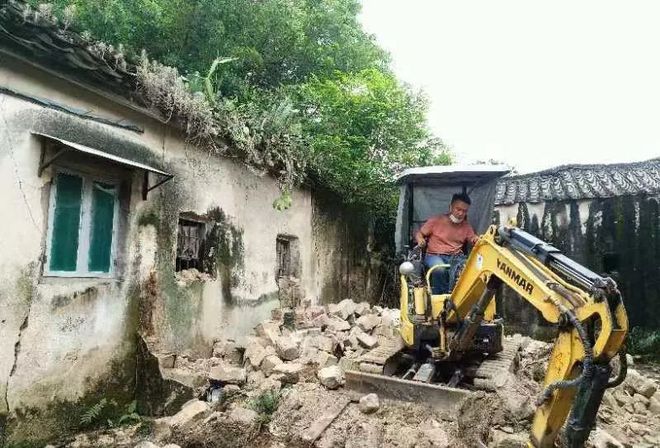 kaiyun【聚焦“百千万工程”】潮安区全域风貌整治提升8月24日各镇场工作动态(图5)