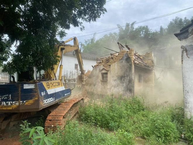 kaiyun【聚焦“百千万工程”】潮安区全域风貌整治提升8月24日各镇场工作动态(图27)