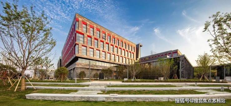 中国铁建花语天辰(花语天辰)售楼处首页网站-售楼中心欢迎您评测-房价户型商圈配套(图15) 中国铁建花语天辰(花语天辰)售楼处首页网站-售楼中心欢迎您评测-房价户型商圈配套(图15)