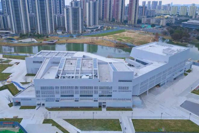 这座新地标竣工了！