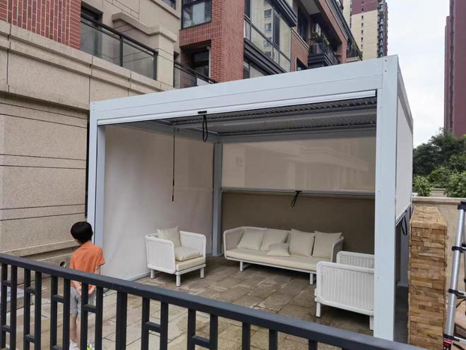 院子遮阳新招！通透设计胜阳光房四季舒适超实用！(图6)