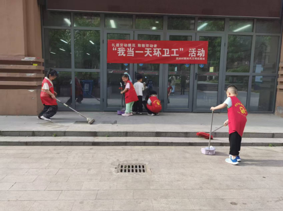 肥西县紫蓬镇：“三力齐发”精绣城市治理(图2)