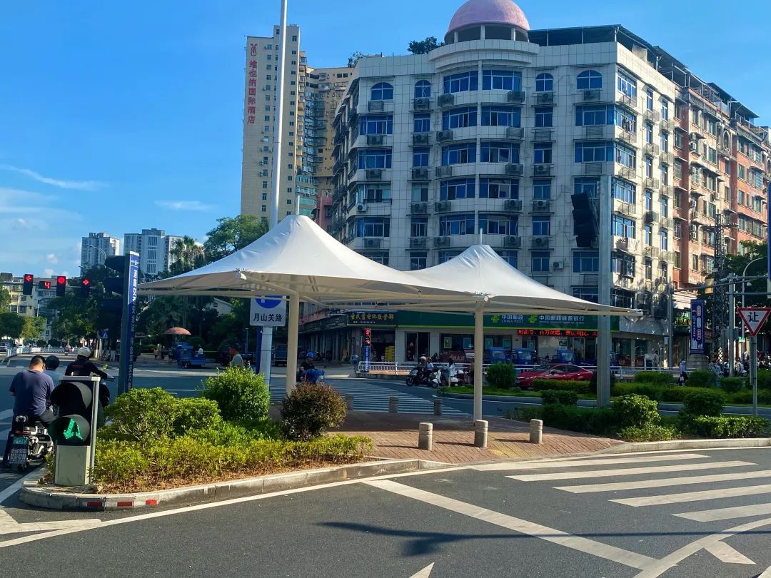 点赞！邵武这两处路口的遮阳棚即将建设完工(图3)