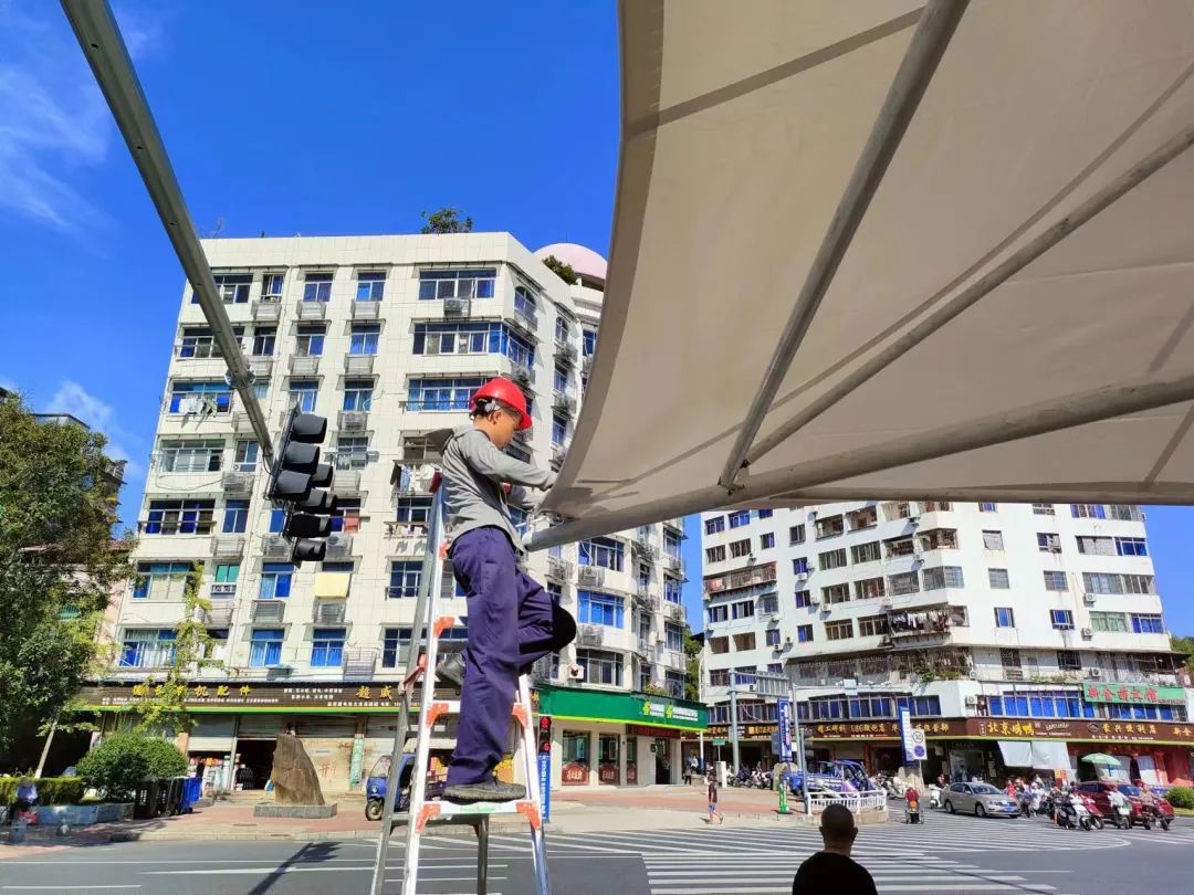 点赞！邵武这两处路口的遮阳棚即将建设完工(图6)