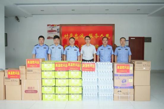 高温下的“清凉守护”江苏工会织密“防暑网”