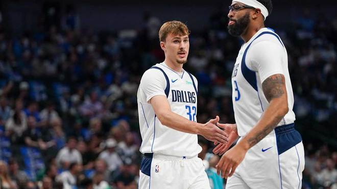 好戏来了独行侠主帅基德要求戴维斯在即将到来的湖人比赛中上场(图2)