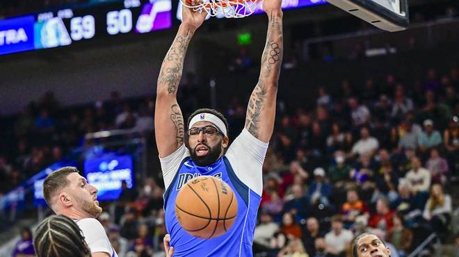 好戏来了独行侠主帅基德要求戴维斯在即将到来的湖人比赛中上场