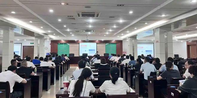 图集|蓬江城管时刻在线年城市管理各类投诉同比下降1635%(图19) 图集|蓬江城管时刻在线年城市管理各类投诉同比下降1635%(图19)